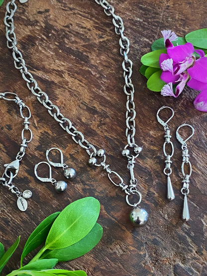 LOBERO CHARM CHOKER